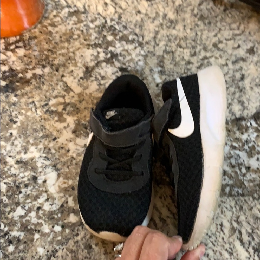 Kids Nike’s 9c